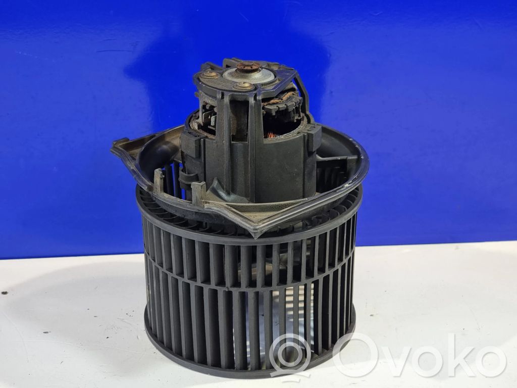 Saab 9-5 Pečiuko ventiliatorius/ putikas 