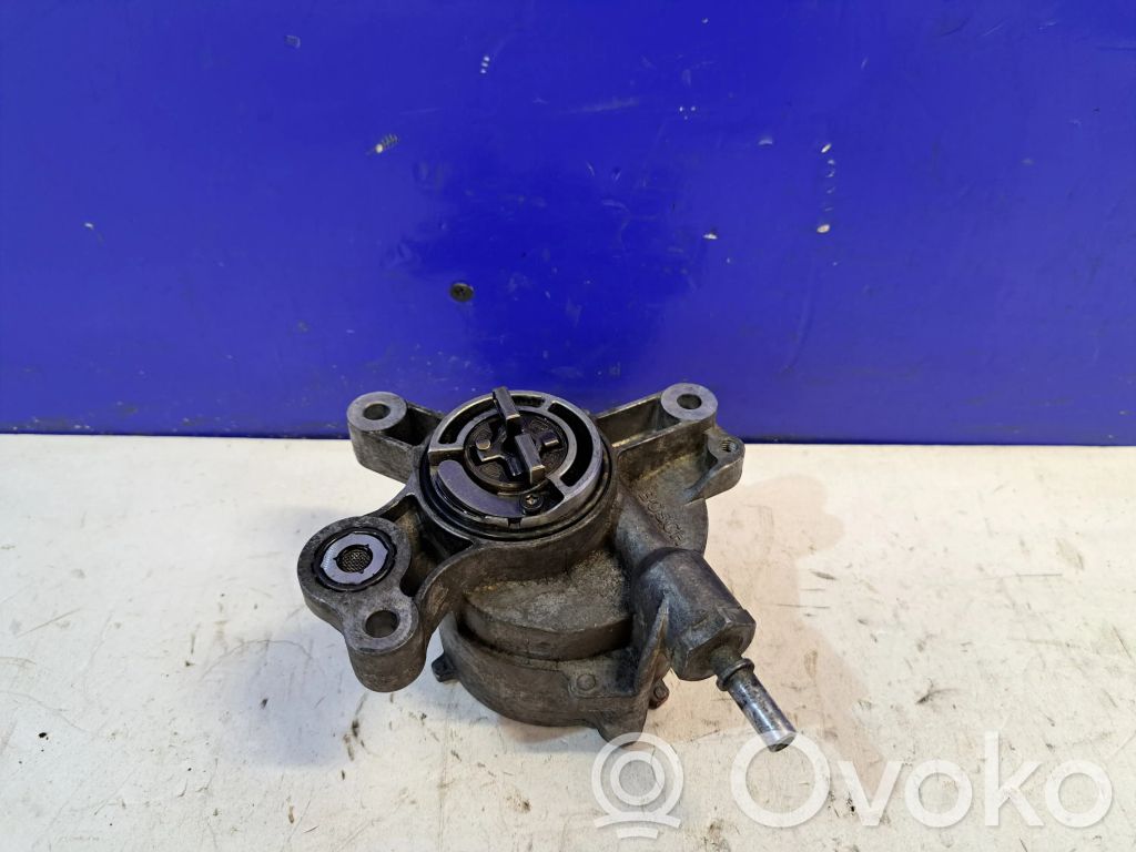 Volvo V50 Vacuum pump 