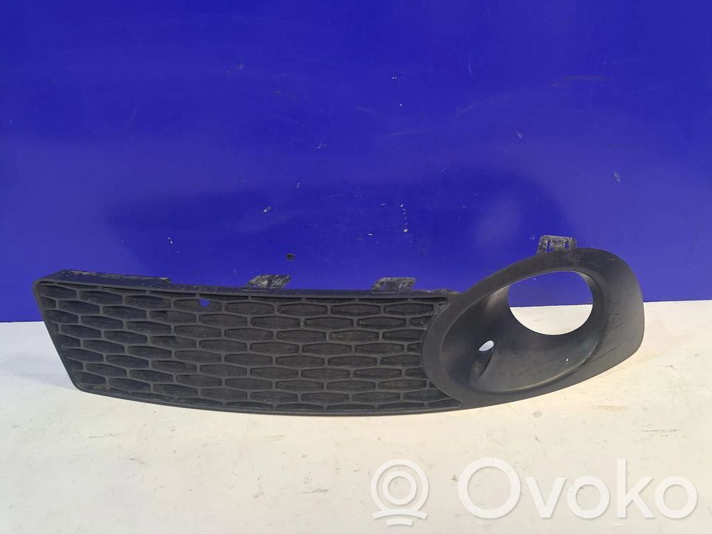 Saab 95 - 96 Front fog light trim/grill 