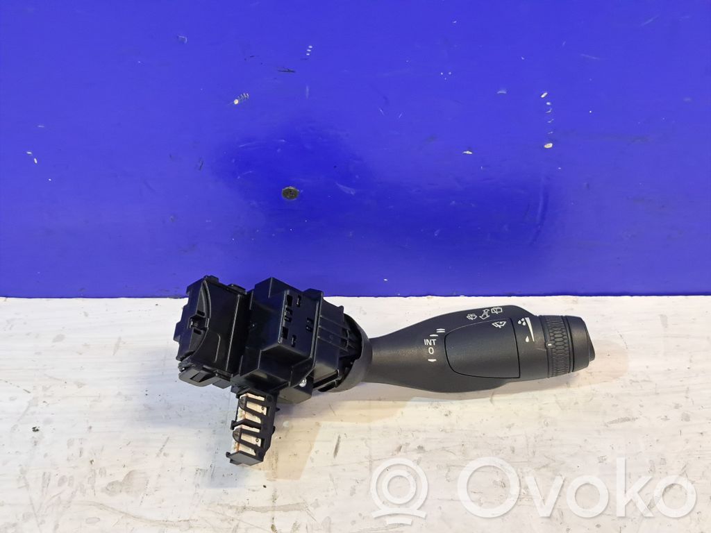 Volvo XC60 Wiper control stalk 