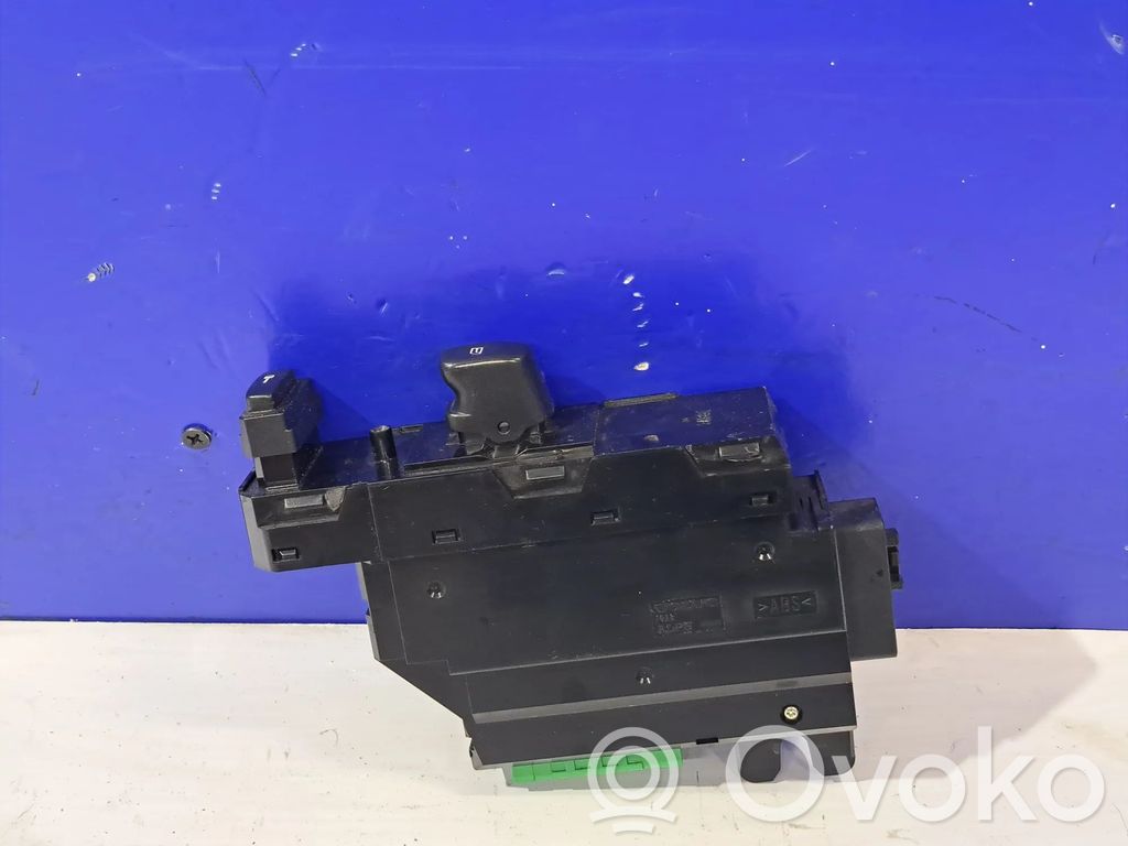 Electric window control switch   30658147