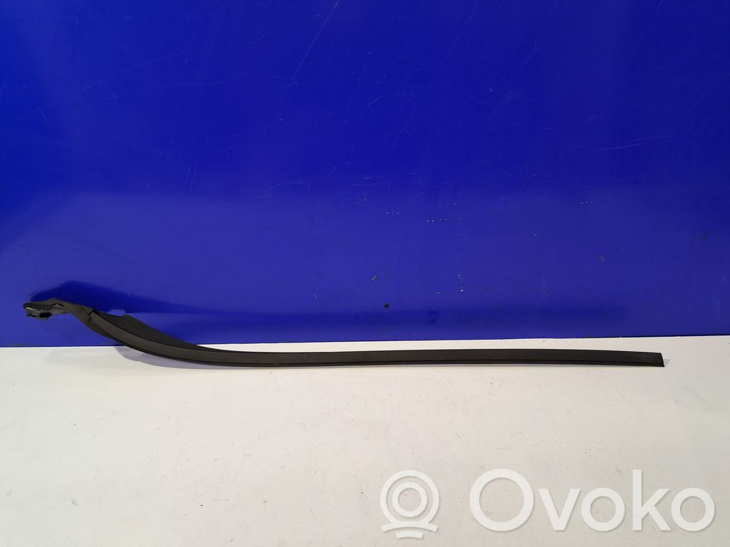 Volvo S60 Windshield trim 