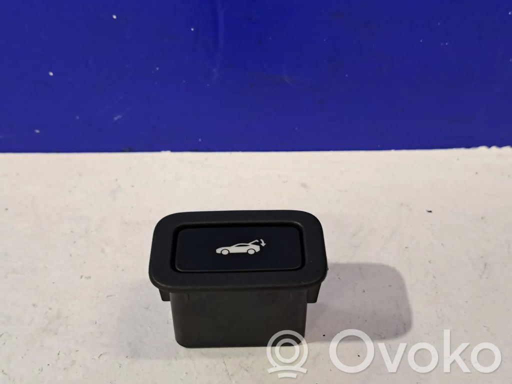Jaguar F-Type Tailgate/boot open switch button 