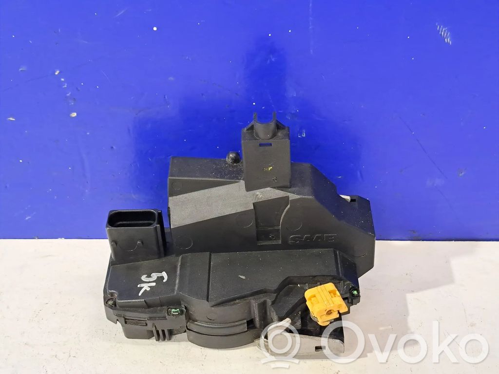 Saab 9-3 Ver1 Priekšpusē slēdzene 