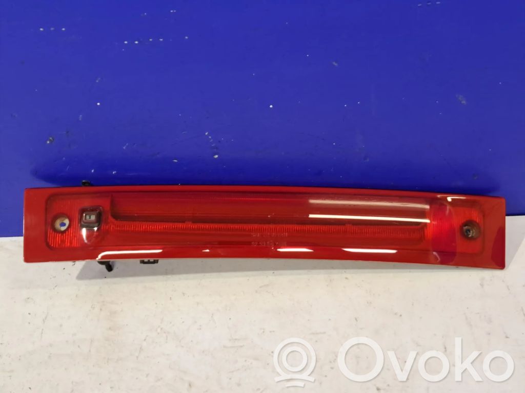 Volvo XC90 Third/center stoplight 