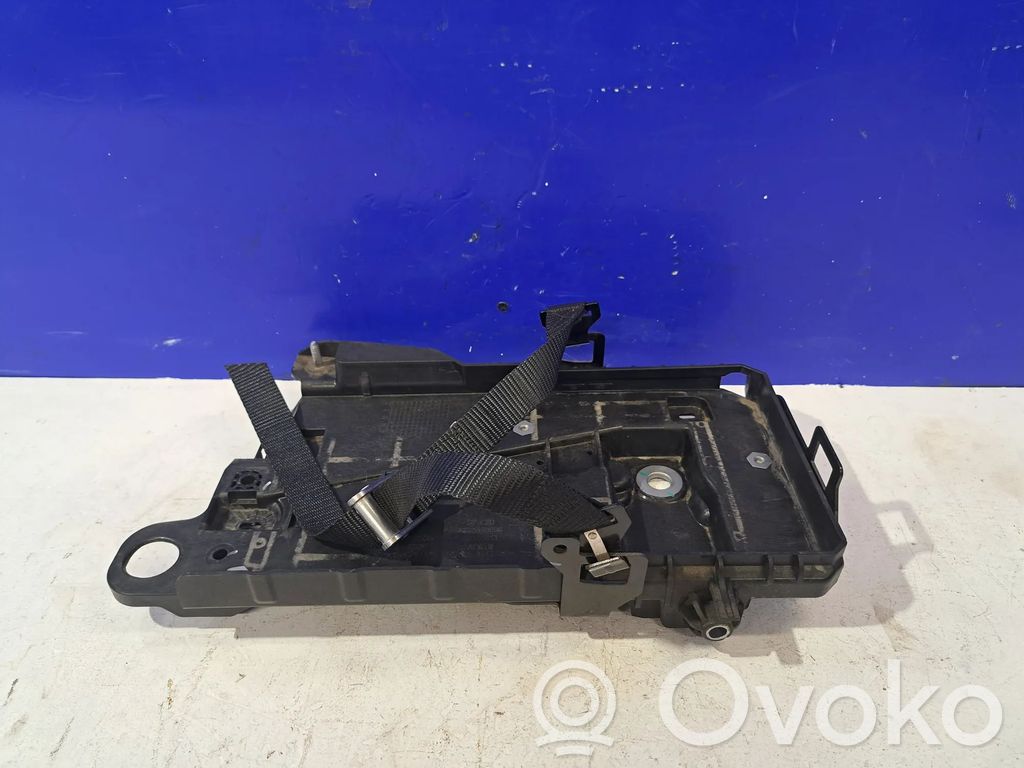 Polestar 2 Battery box tray 