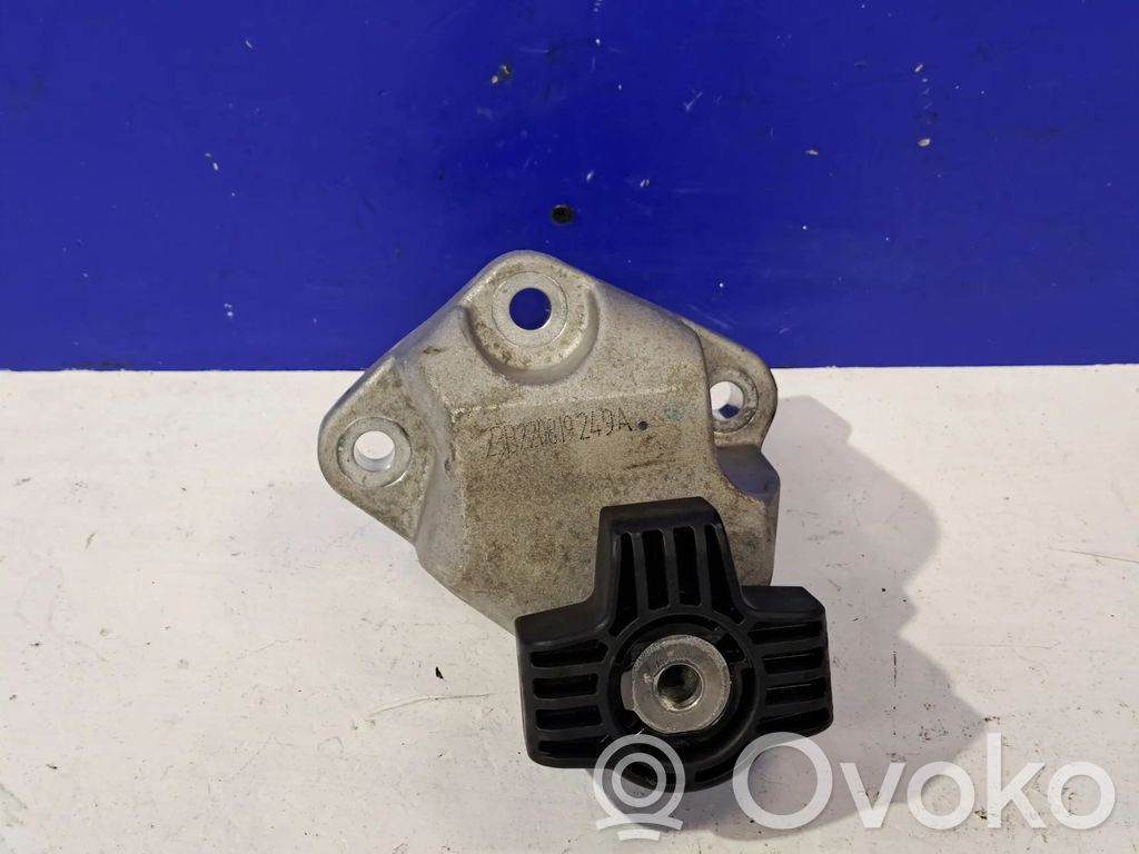 Polestar 2 Engine mounting bracket 