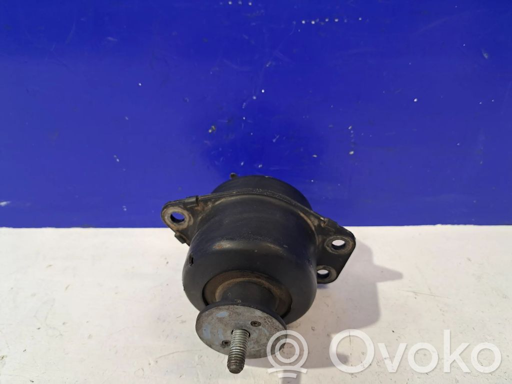 Saab 95 - 96 Engine mount bracket 