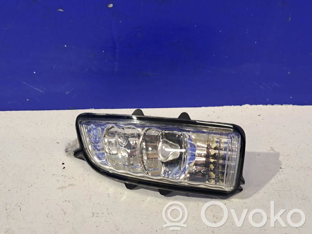 Volvo S80 Front indicator light 