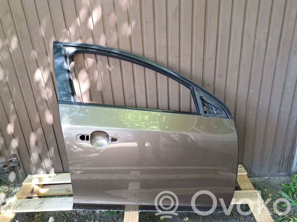 Volvo V60 Priekinės durys 