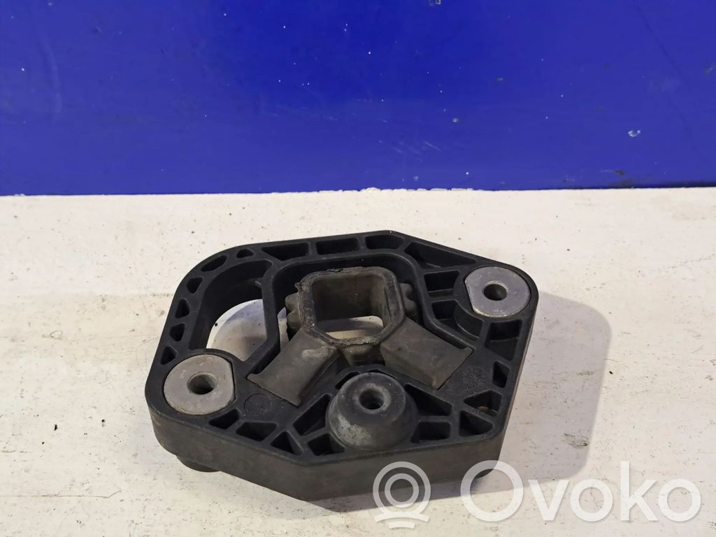 Volvo S90, V90 Radiator support slam panel bracket 