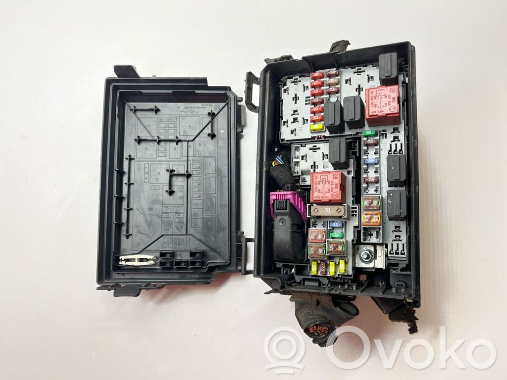 Opel Corsa D Fuse module 