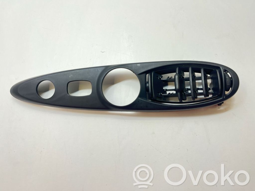 Peugeot 807 Dash center air vent grill 