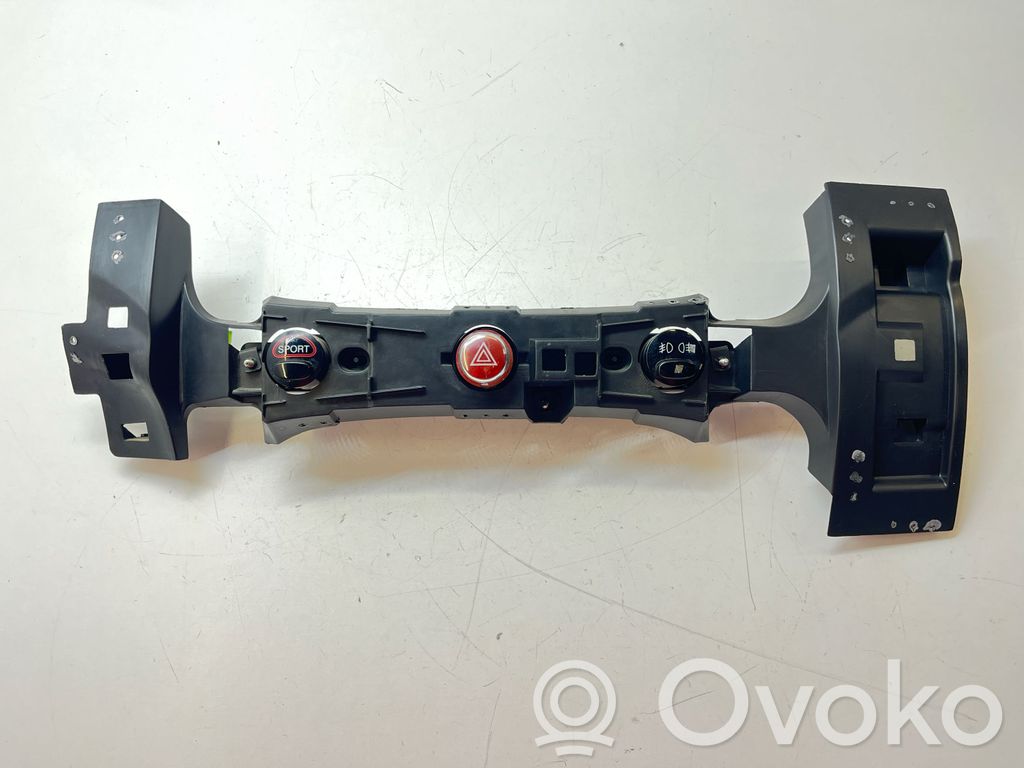Botón interruptor de luz de peligro   C977
