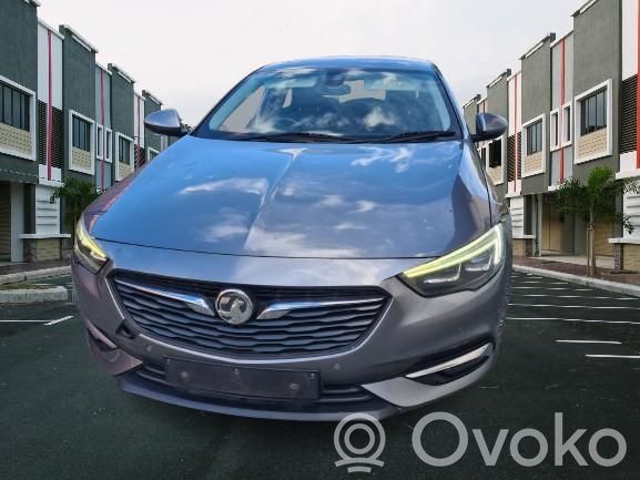 Opel Insignia B Spārns 