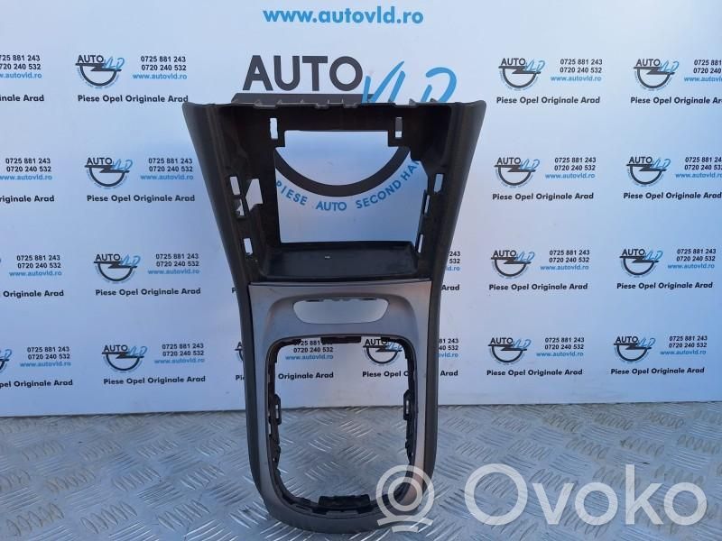 Opel Astra K Consola central 