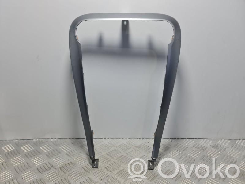 Opel Agila B Kita salono detalė 