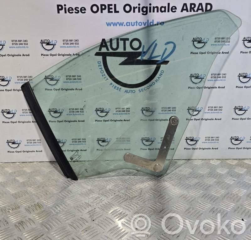 Opel Astra H Szyba drzwi tylnych 