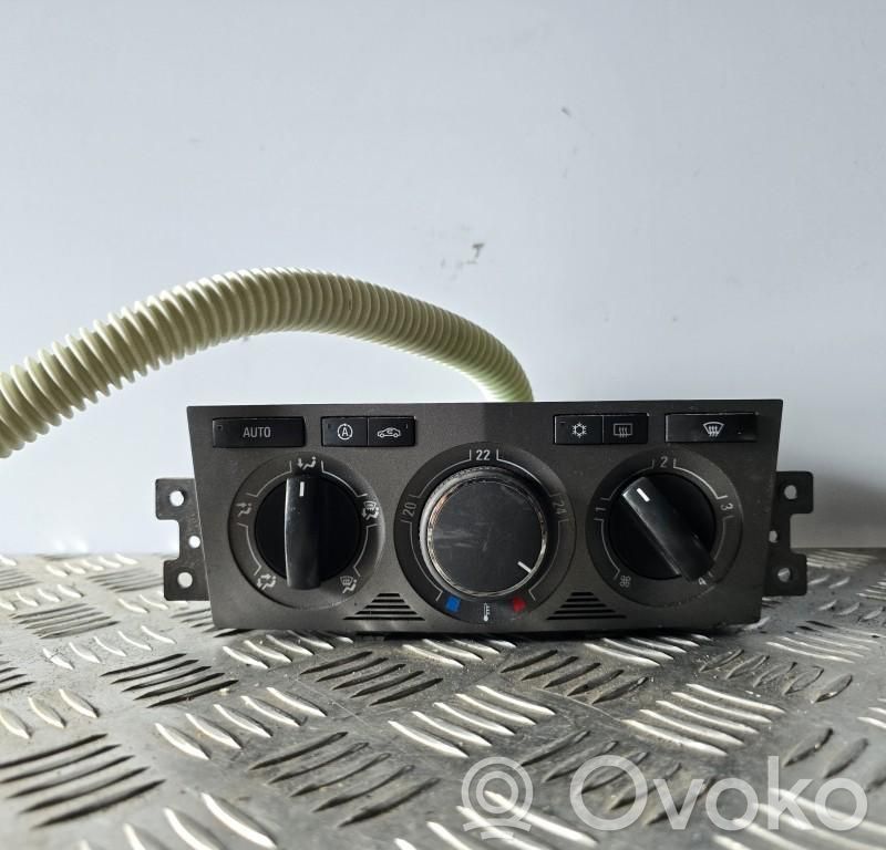 Opel Antara Climate control unit 