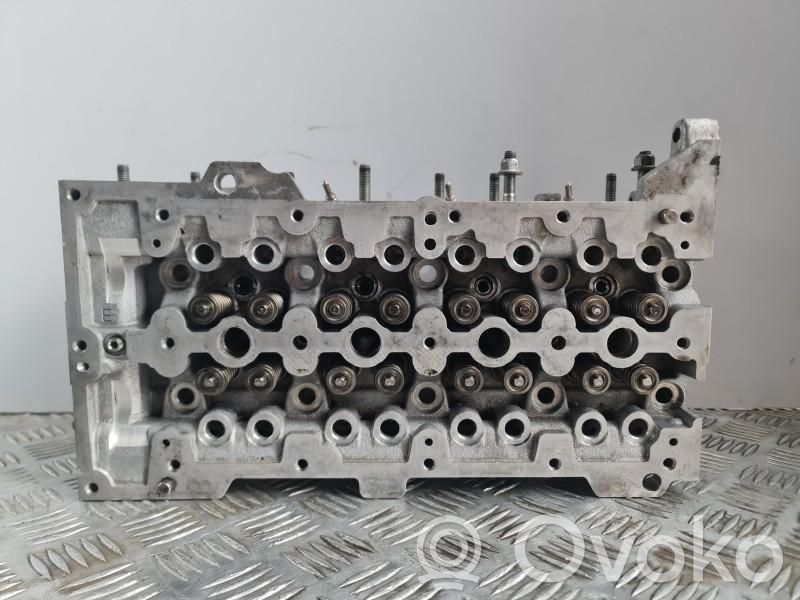 Opel Corsa E Engine head 