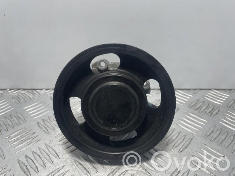 Opel Corsa E Vandens pompa 