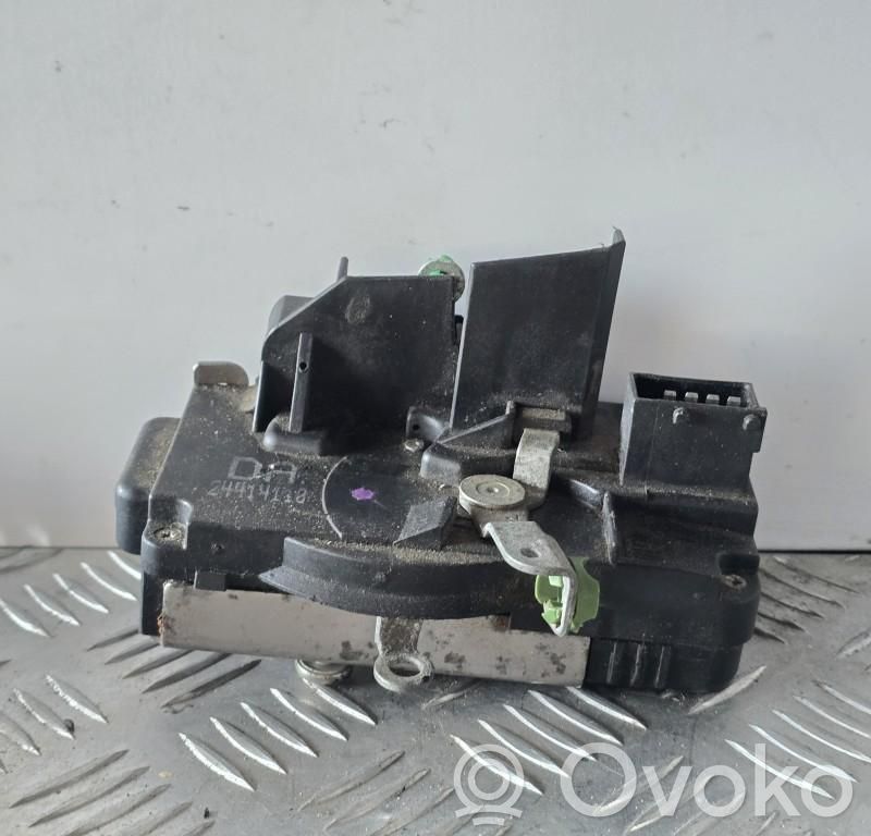 Opel Vectra B Front door lock 
