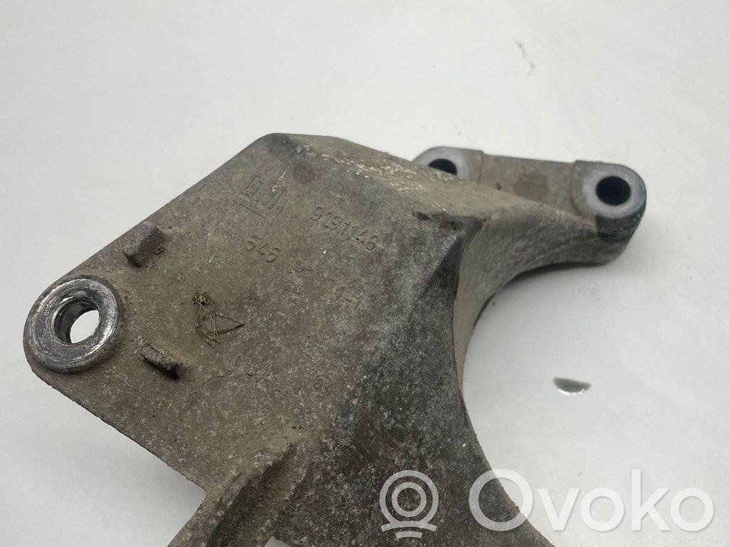 Opel Signum Engine mounting bracket 