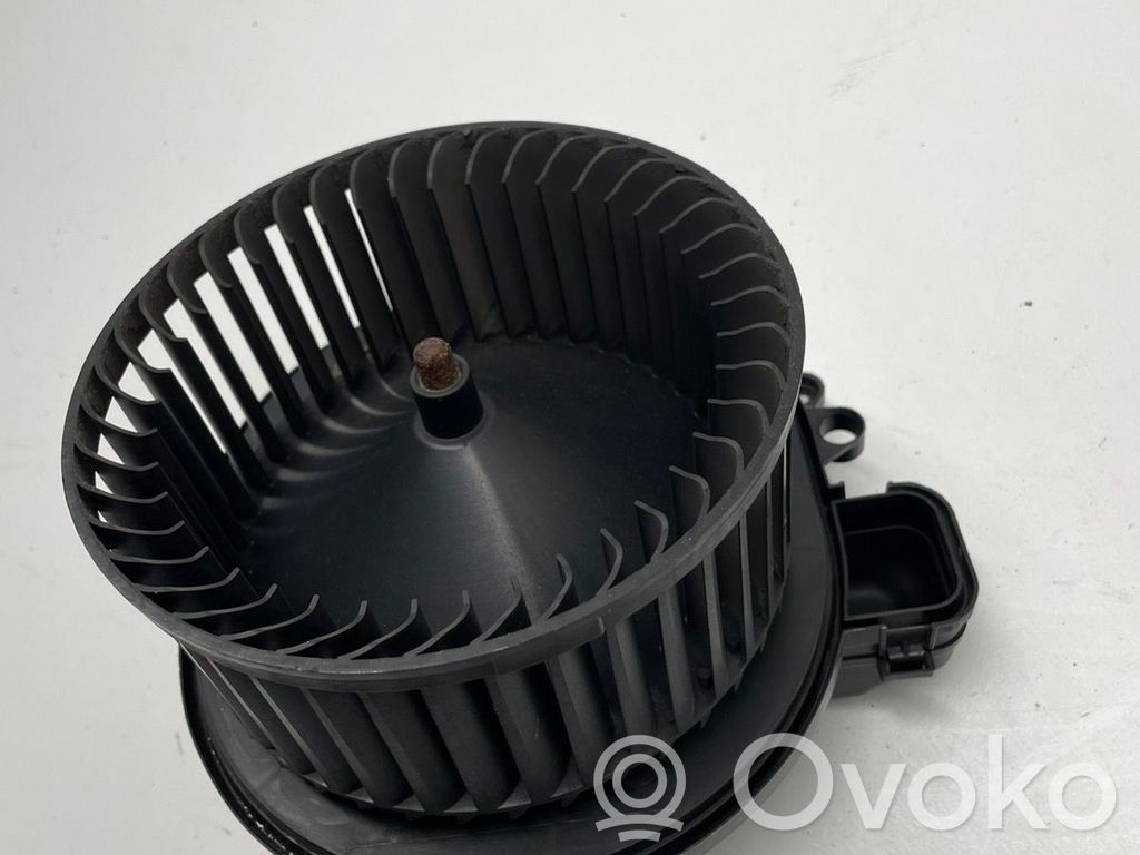 BMW 1 F20 F21 Mazā radiatora ventilators 