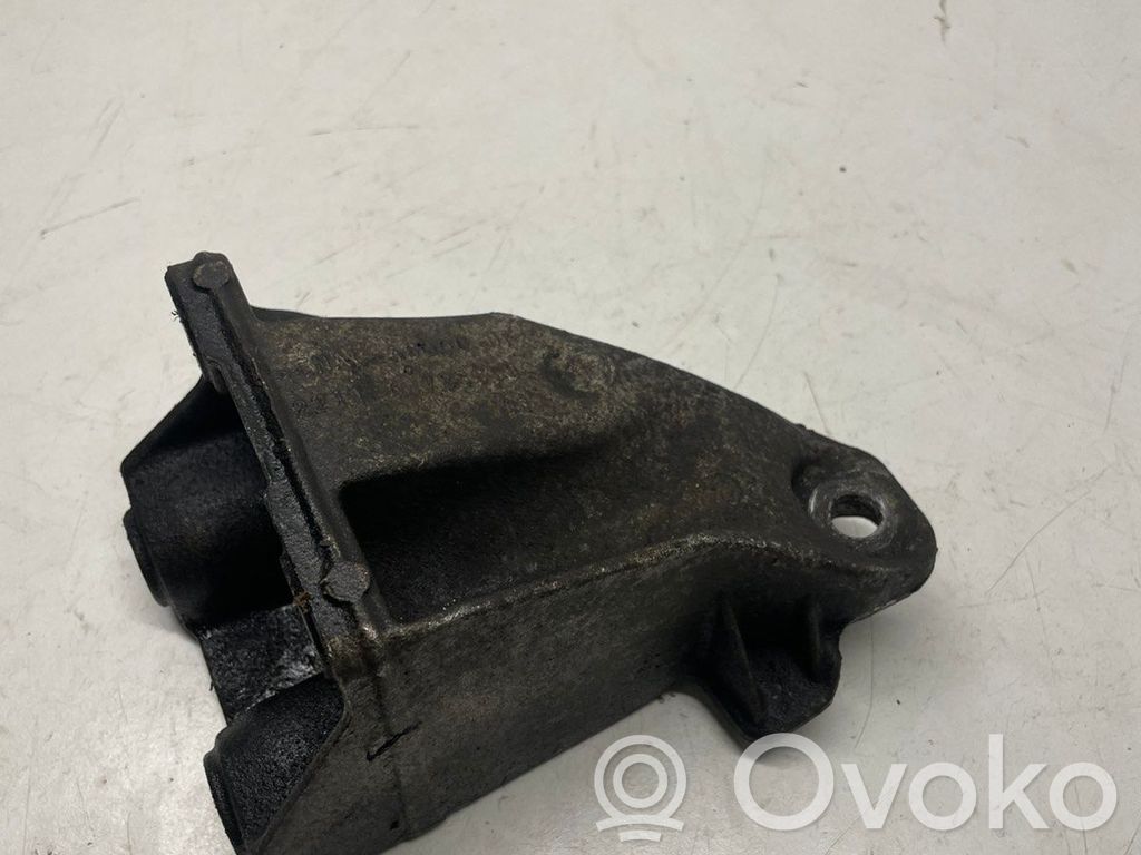 BMW 1 F20 F21 Engine mounting bracket 