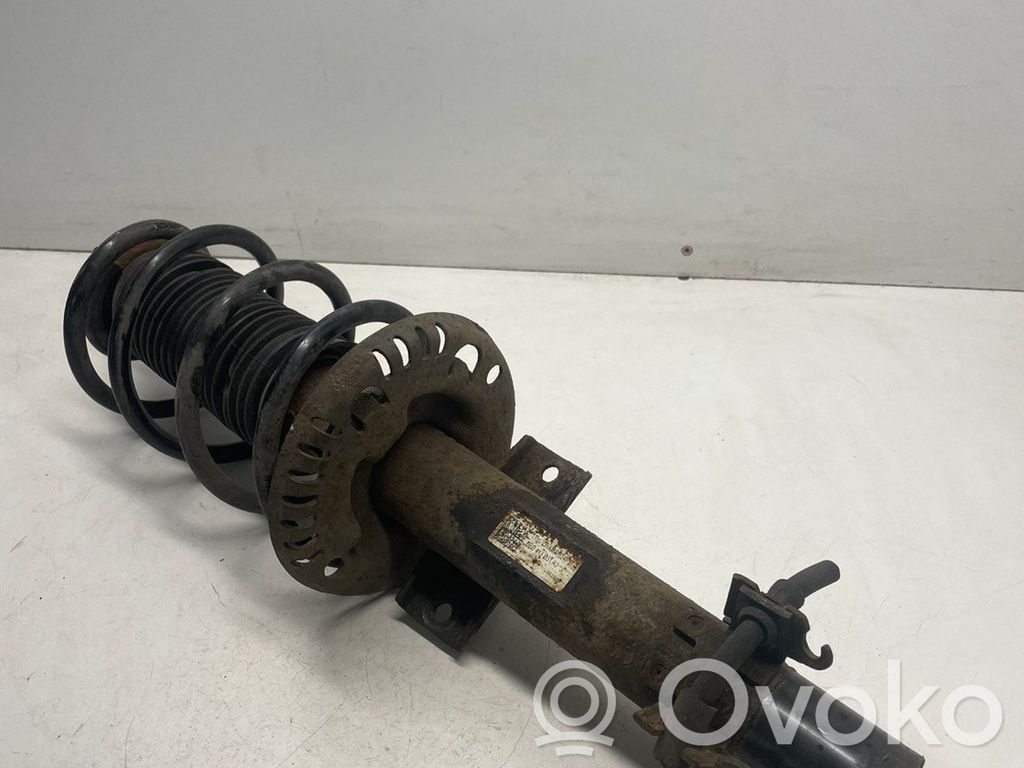 Volkswagen Polo V 6R Ansamblu amortizor cu arc față 