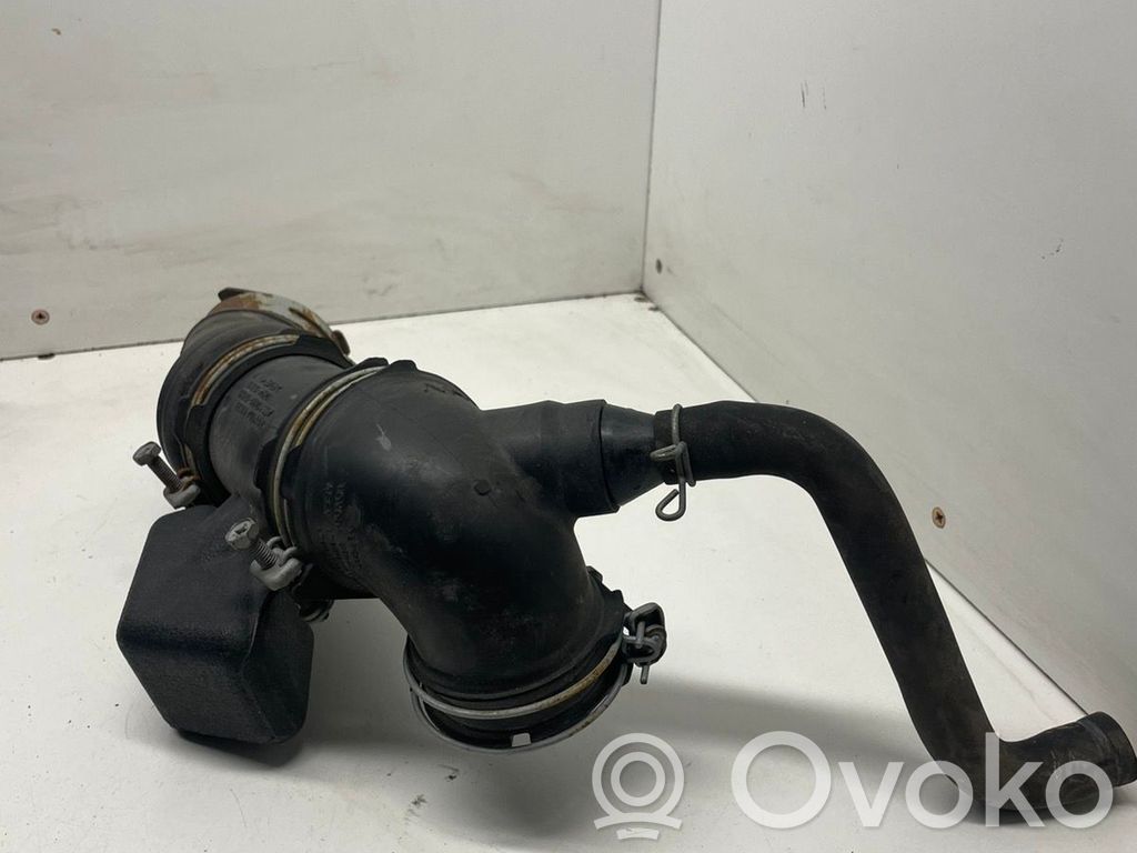 Toyota Auris E180 Rura / Wąż dolotowy powietrza 