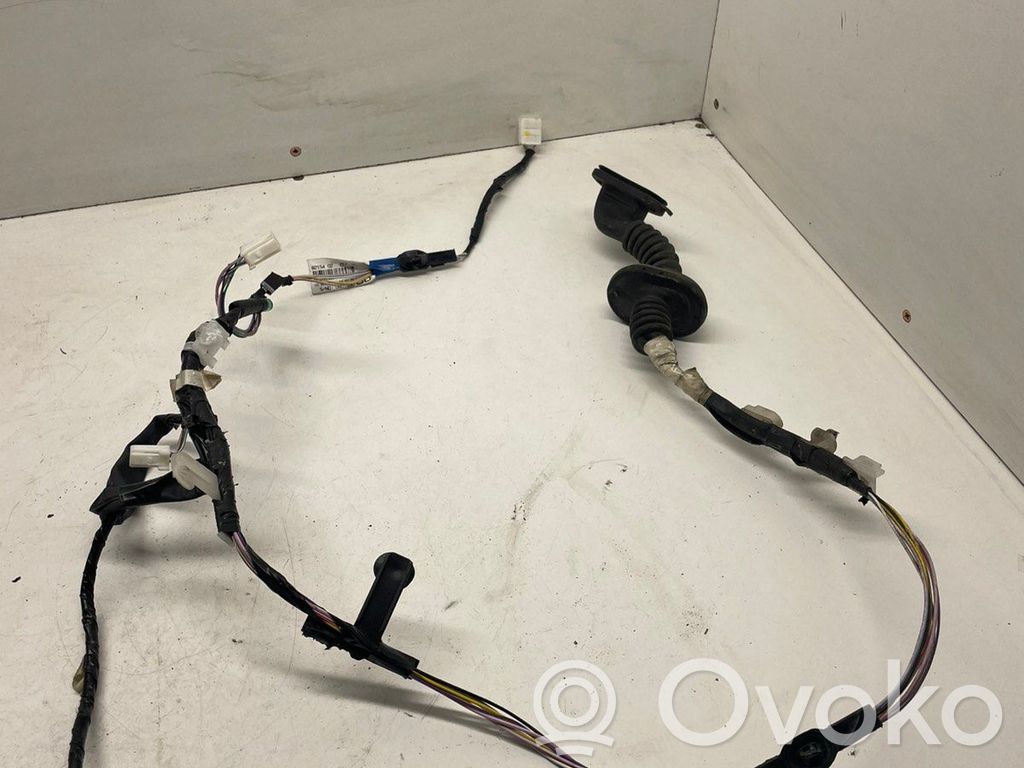 Toyota Auris E180 Cableado de puerta trasera 