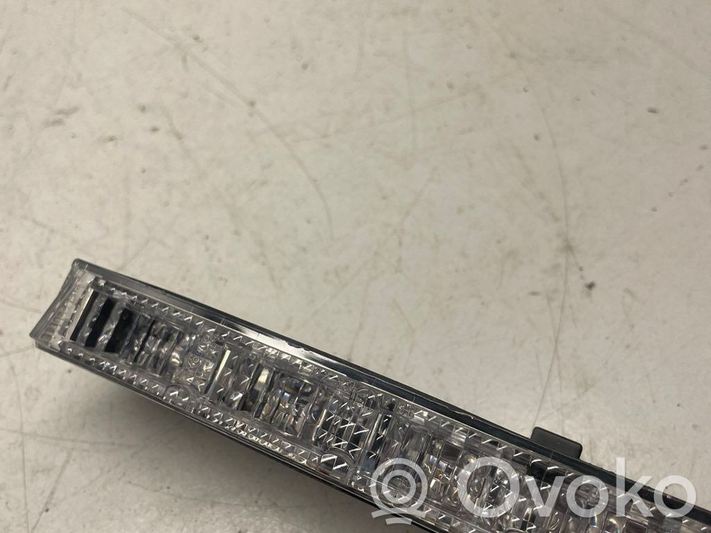 Toyota Auris E180 Third/center stoplight 