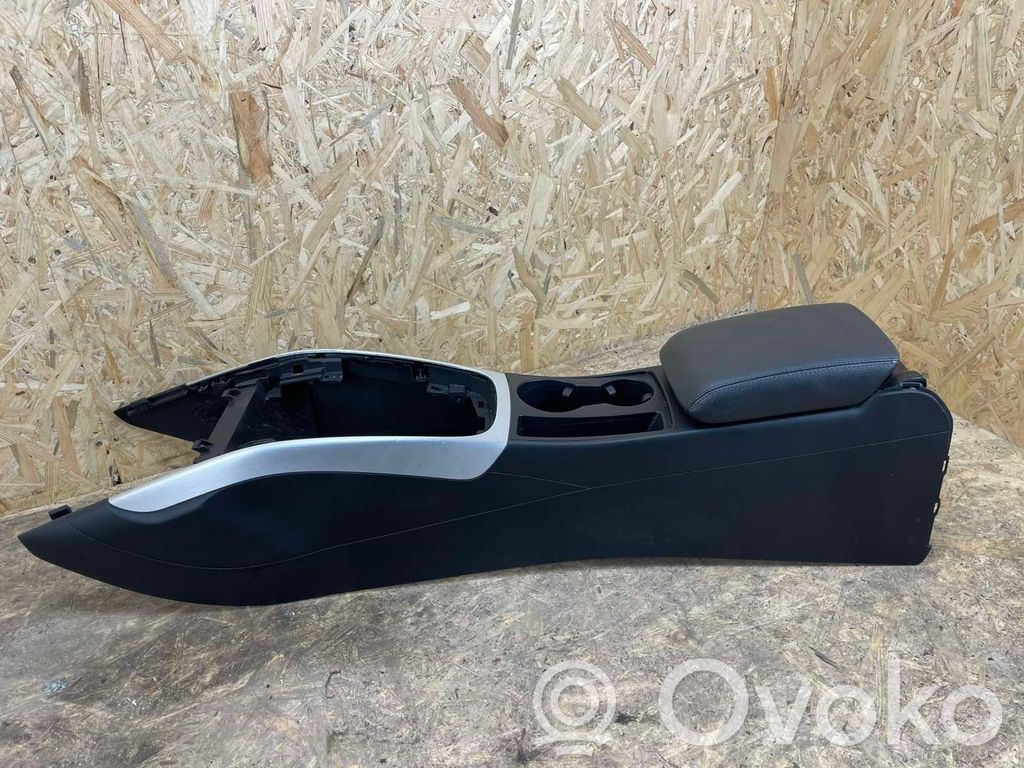 Audi A5 8T 8F Center console 