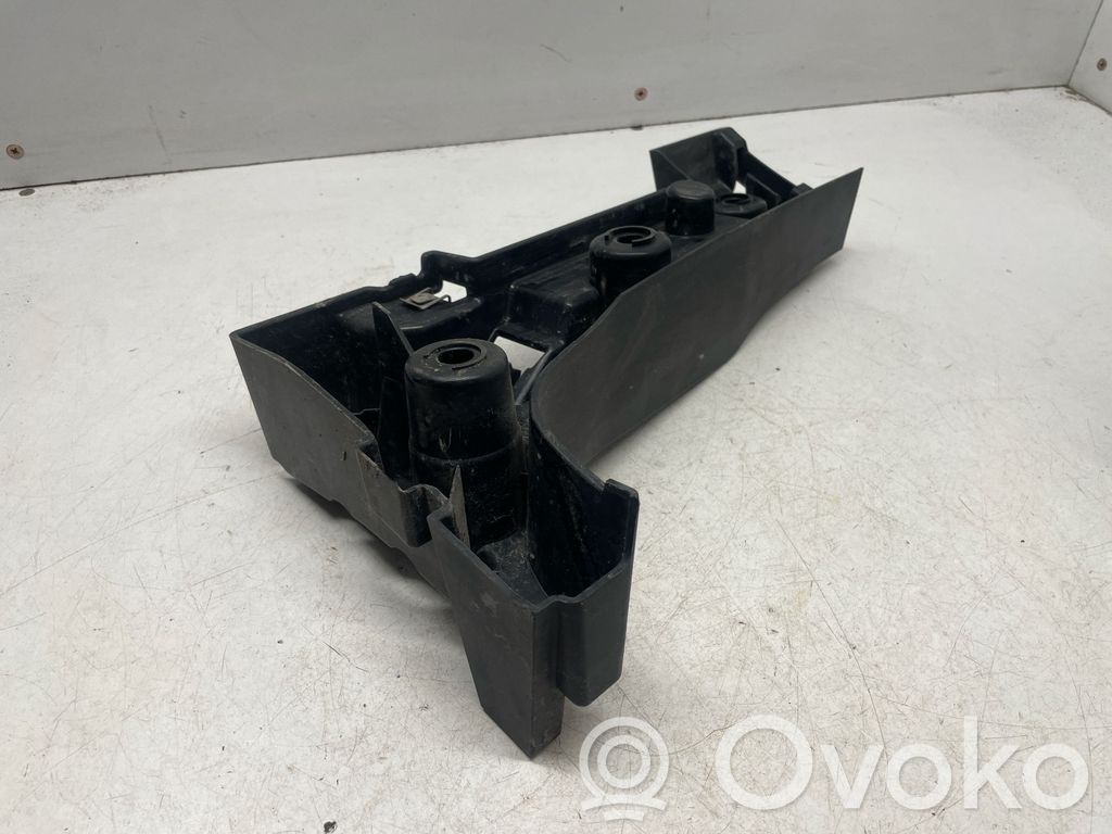 Rear bumper mounting bracket   7226936