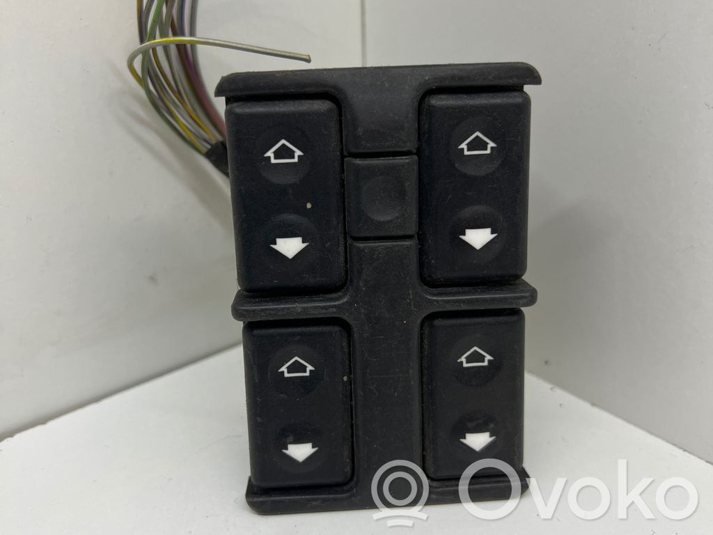 BMW 5 E34 Electric window control switch 