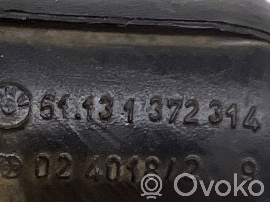 BMW 5 E28 Headlight part 