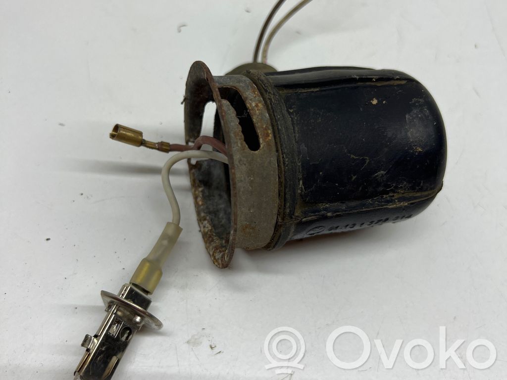 BMW 5 E28 Headlight part 
