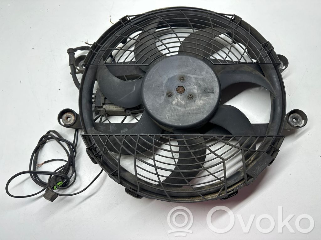 BMW 3 E46 Elektrisks radiatoru ventilators 