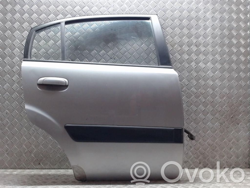 KIA Rio Puerta trasera 