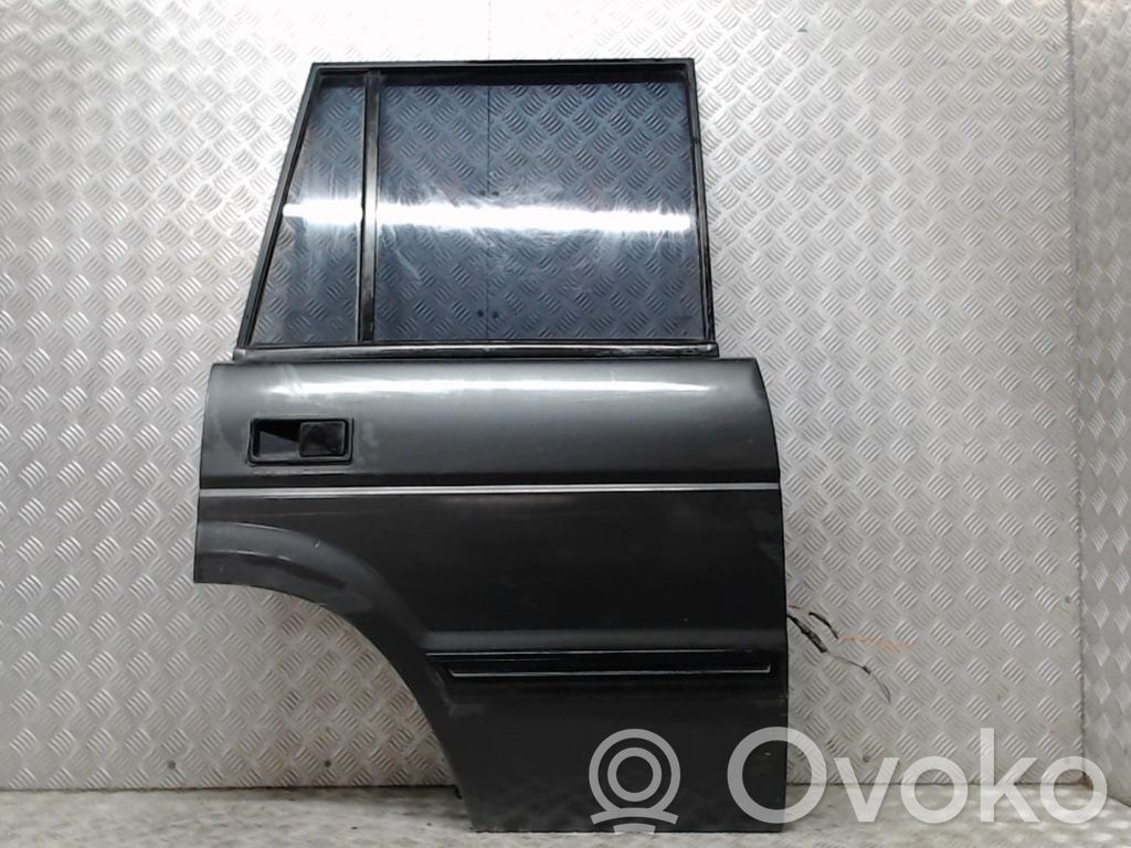 Land Rover Discovery Galinės durys 