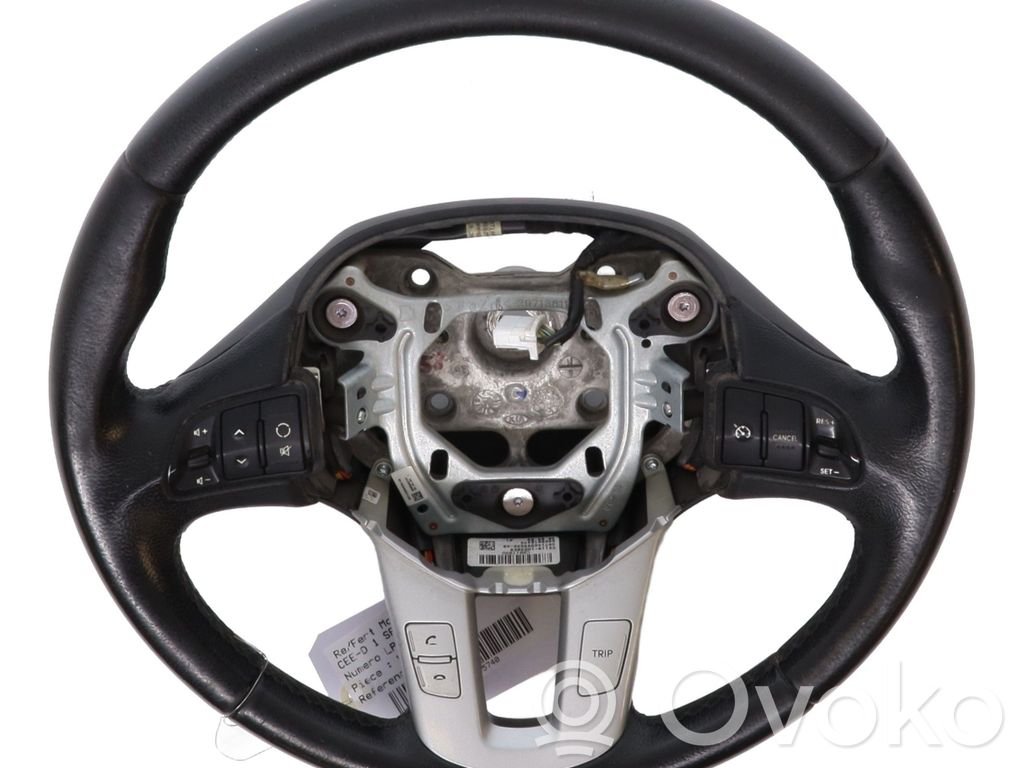 Steering wheel   561111H700EQ