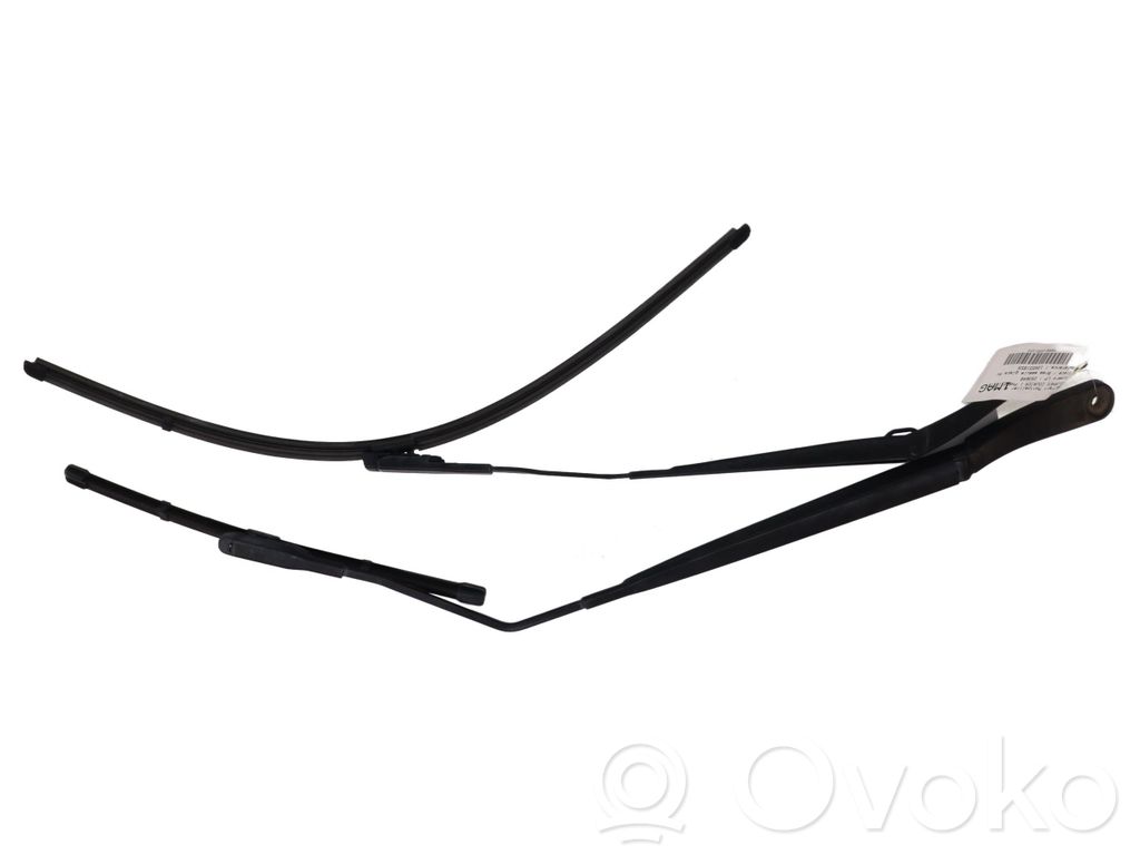 Ford Turneo Courier Wischerarm vorne 