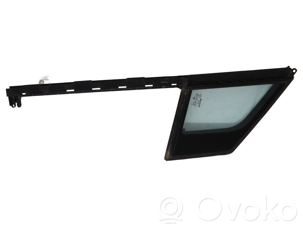 Renault Captur Front door 