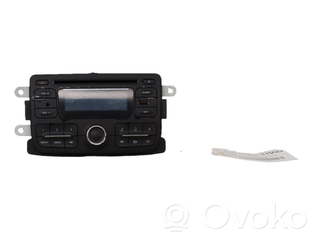 Dacia Sandero Unitate principală radio/CD/DVD/GPS 