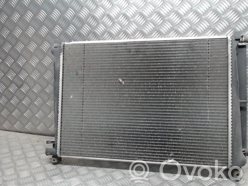 Coolant radiator