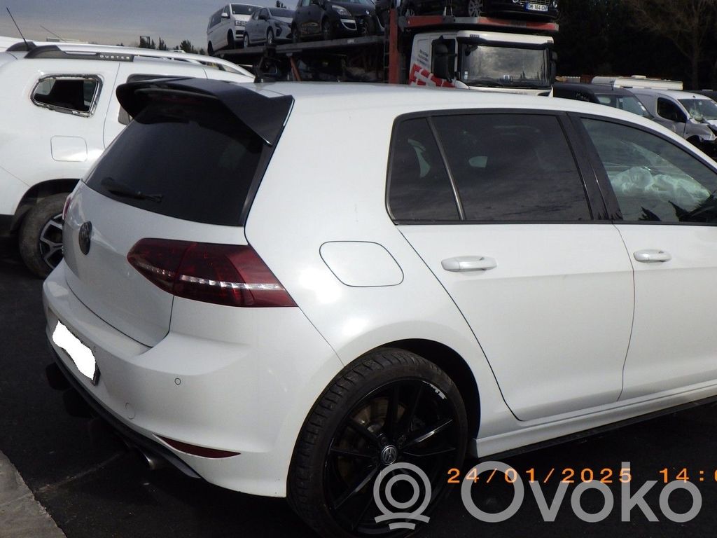 Volkswagen Golf VII Luci posteriori del portellone del bagagliaio 