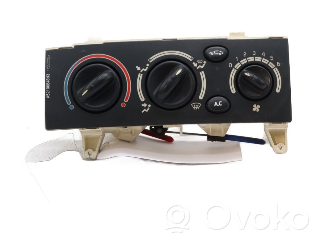 Renault Megane I Climate control unit 