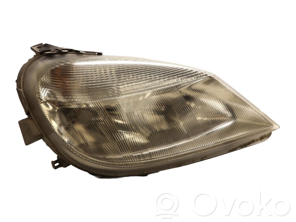 Mercedes-Benz Vaneo W414 Lampa przednia 