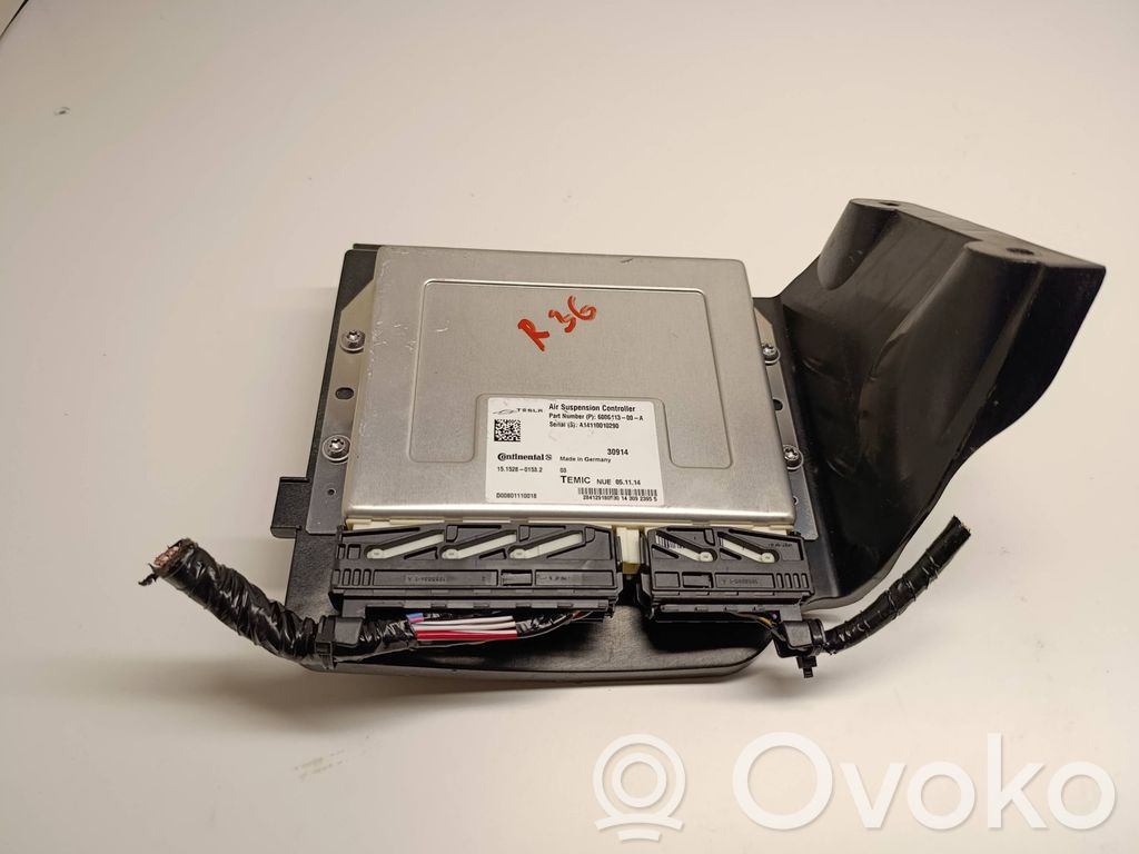 Tesla Model S Suspension control unit/module 